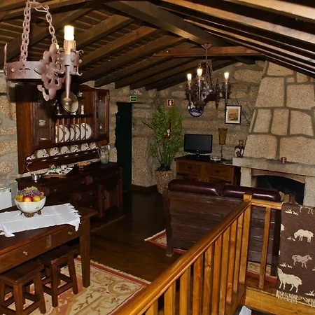Casas Do Cavaleiro Eira Guest House Soajo Exterior photo
