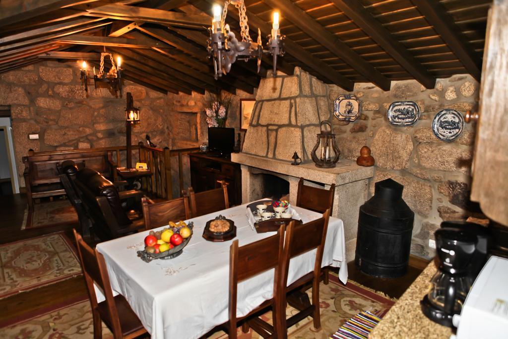 Casas Do Cavaleiro Eira Casa de Campo *