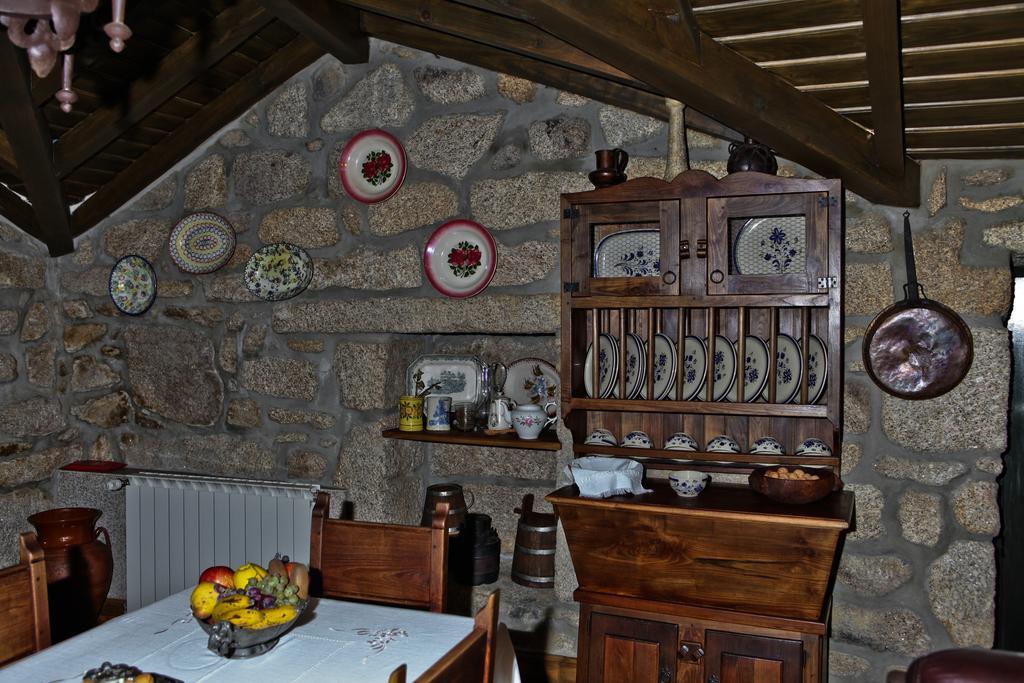 Casas Do Cavaleiro Eira Country house